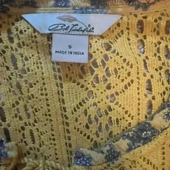 Sunny Yellow Blouse - Picture 2 of 2